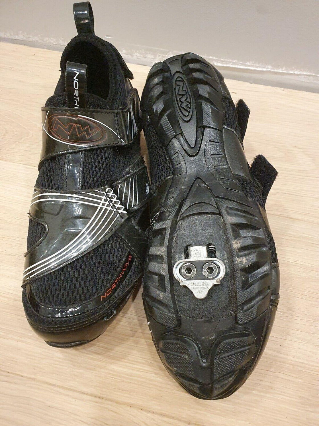 NORTHWAVE MTB Cycling Shoes Men's or Womens Size EU39 with SPD cleats cs1096