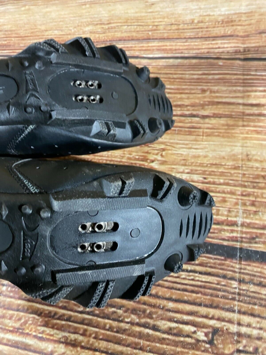 BIKE TEC Cycling MTB Shoes Mountain Biking 2 Bolts EU42 US8 Mondo 262 cs1233