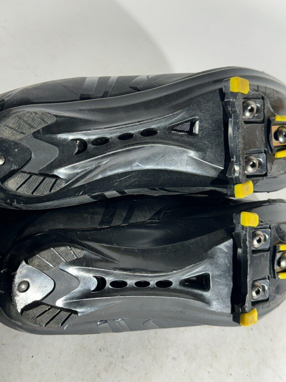 ENDURANCE Sports Cycling Road Shoes EU43 US9 Mondo 278 cs444