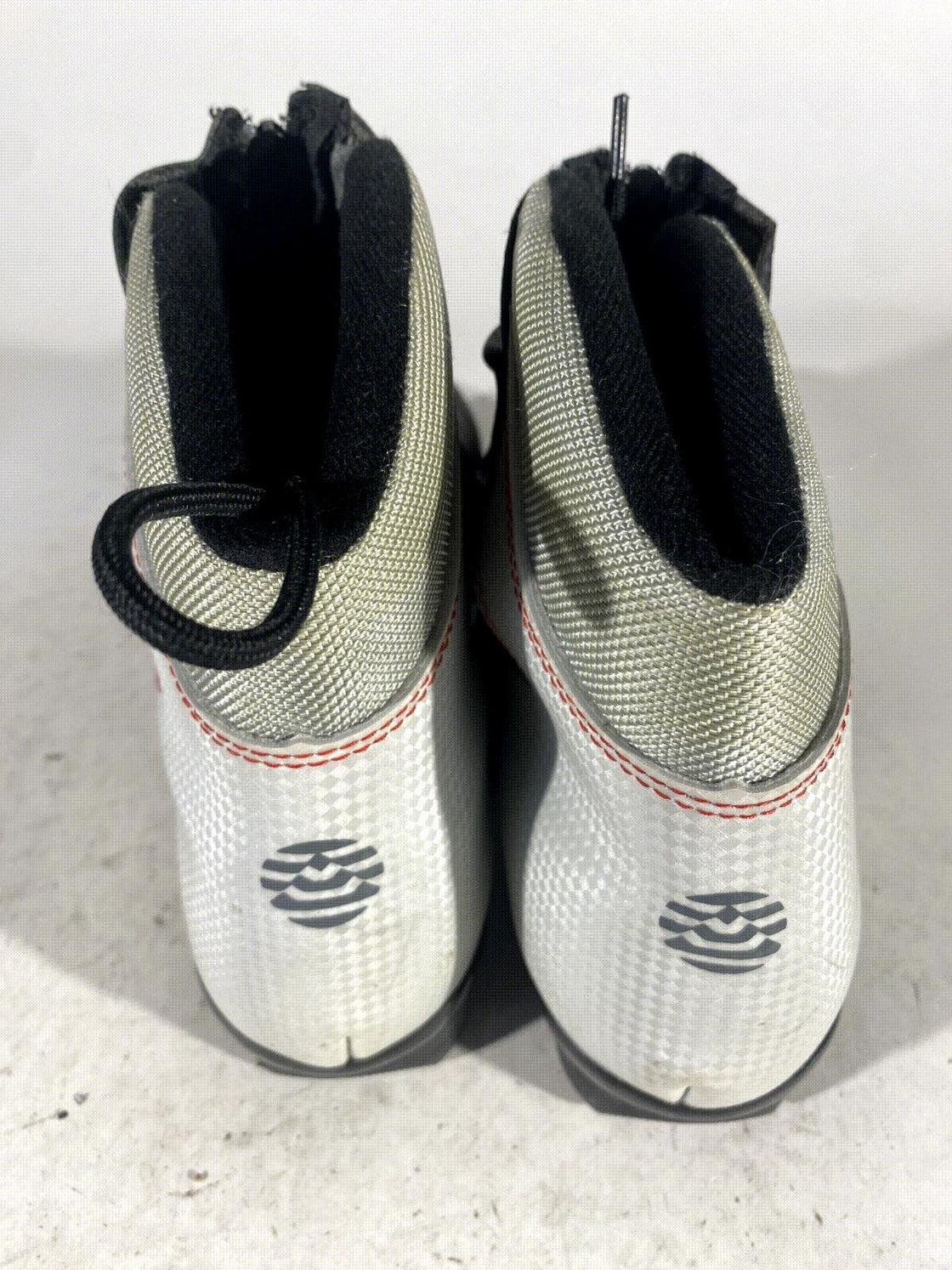 Alpina Touring Nordic Cross Country Ski Boots Size EU41 US8 for NNN 677