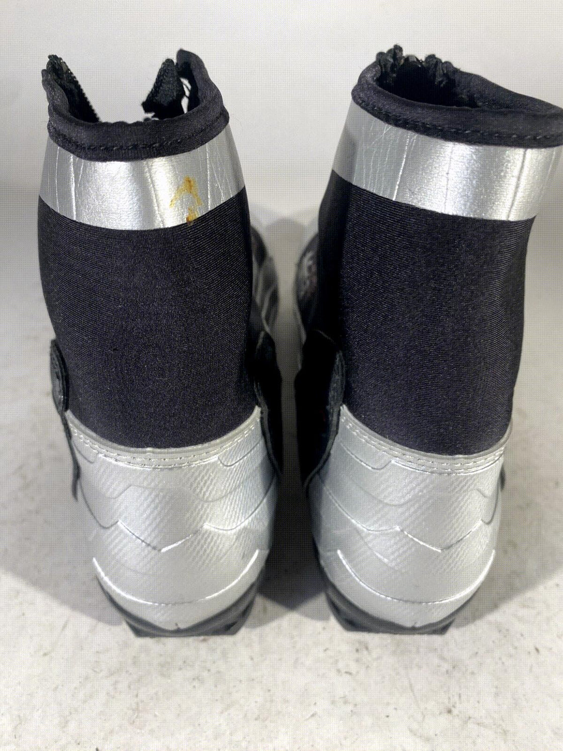 Alpina ST10 Nordic Cross Country Ski Boots Size EU42 US9 for NNN 782