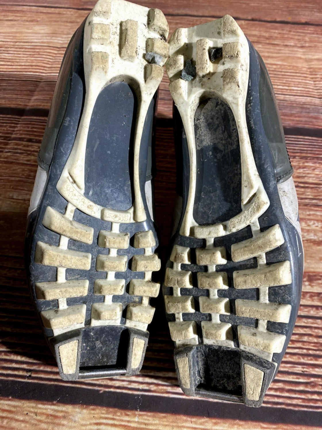 Fischer XJ Comfort Nordic Cross Country Ski Boots Size EU39 US7 NNN 2472