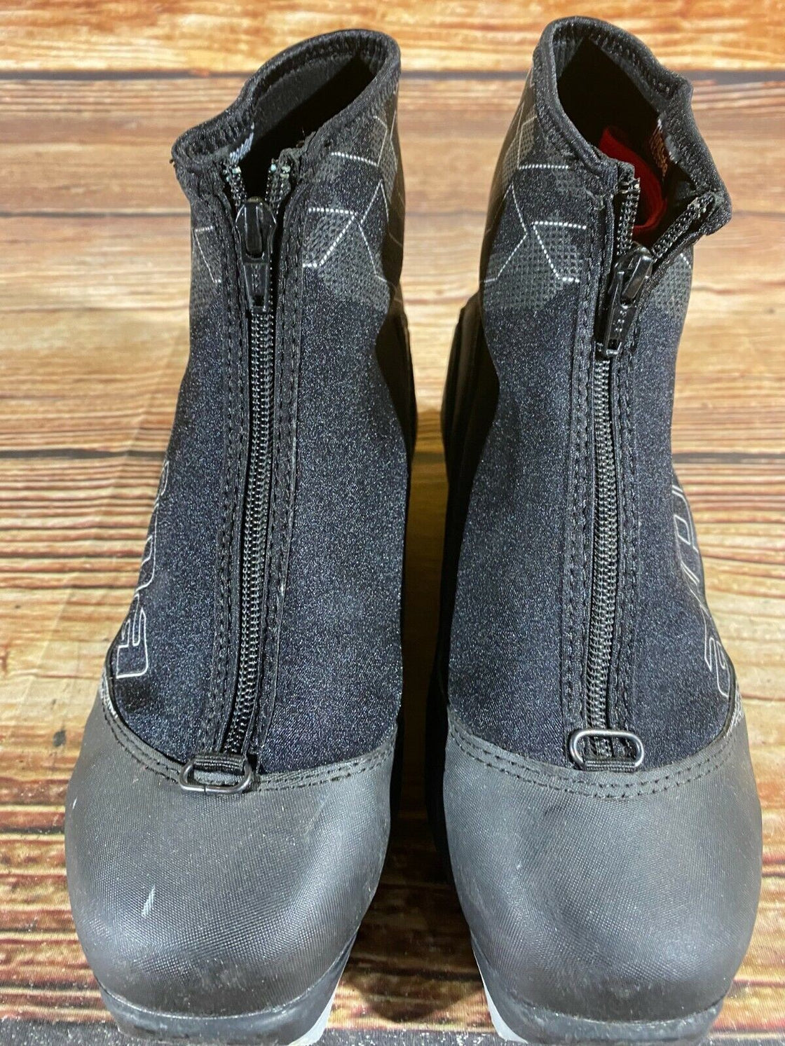 Alpina T10 Nordic Cross Country Ski Boots Size EU39 US7 for NNN 2937