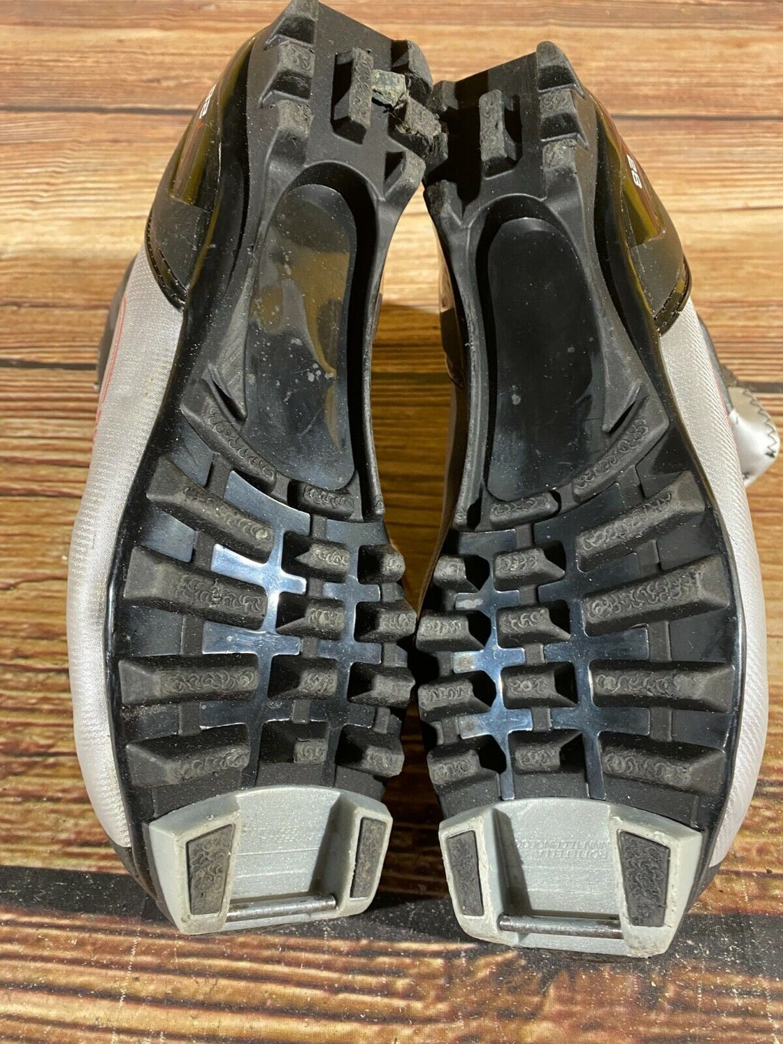 Alpina T28 Nordic Cross Country Ski Boots Size EU39 US7 for NNN 1016