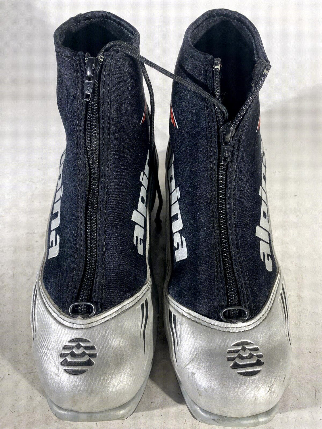 Alpina ST10 Nordic Cross Country Ski Boots Size EU40 US7.5 for NNN 717