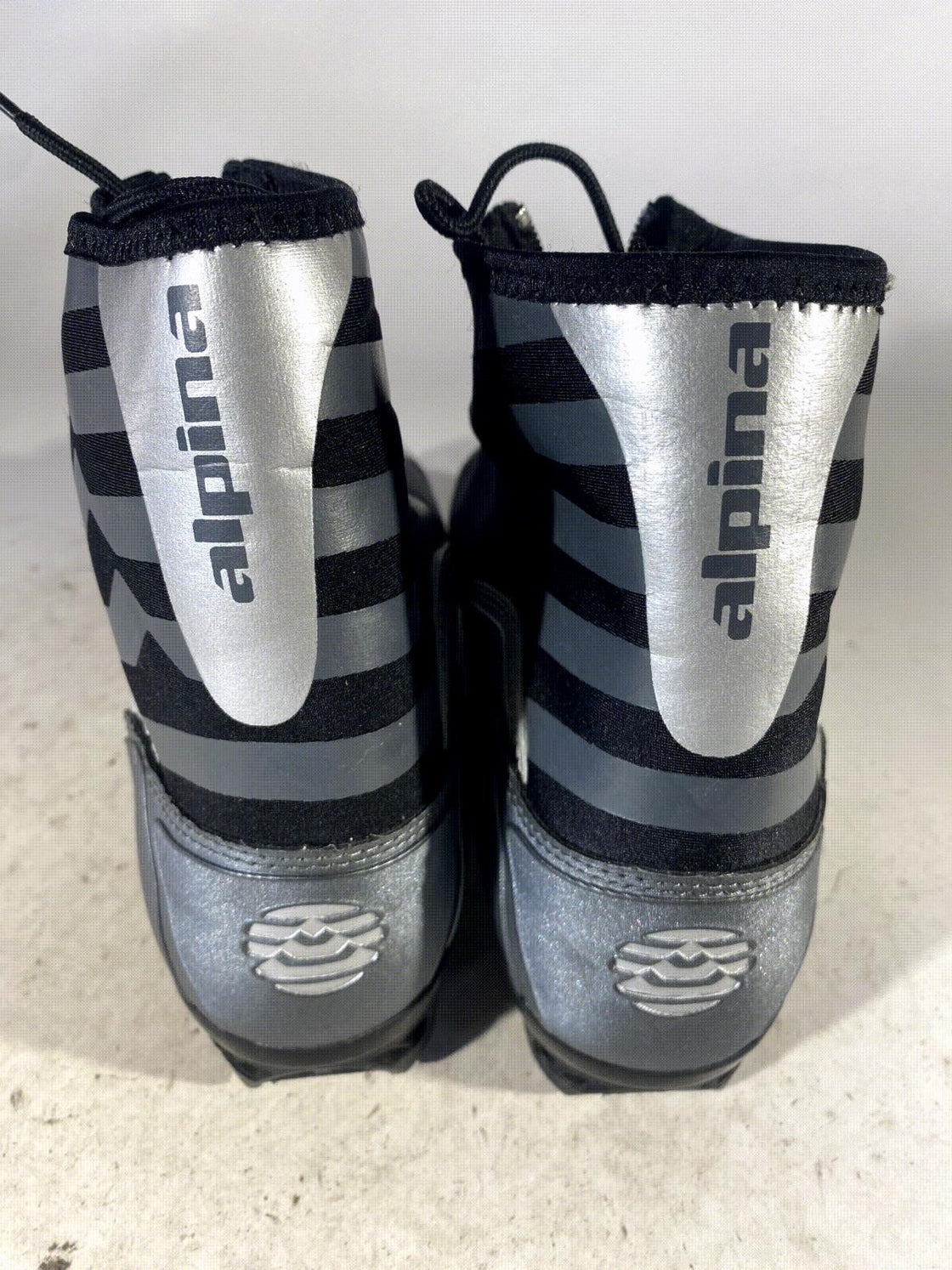 Alpina T10 Classic Touring Nordic Cross Country Ski Boots Size EU39 US7 NNN 762