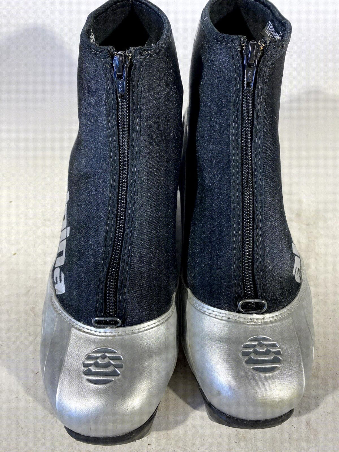 Alpina T10 Nordic Cross Country Ski Boots Size EU42 US9 for NNN 1015