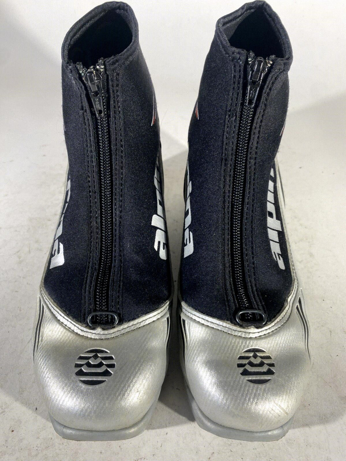 Alpina ST10 Nordic Cross Country Ski Boots Size EU38 US6 for NNN 707