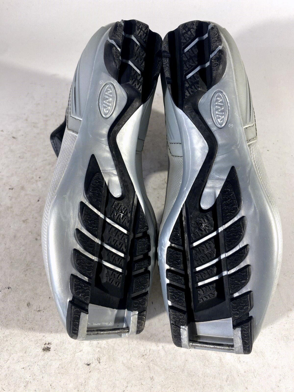 Alpina SP20L Classic Nordic Cross Country Ski Boots Size EU37 US6.5 for NNN 622