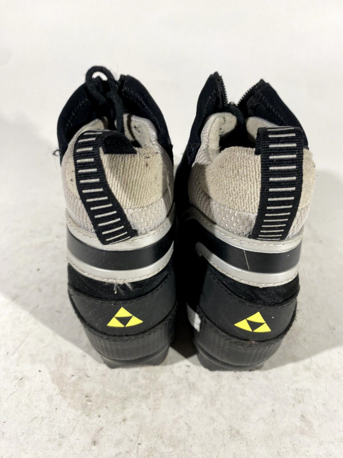 Fischer Ultimate Nordic Cross Country Ski Boots Size EU39 US7 NNN 1447