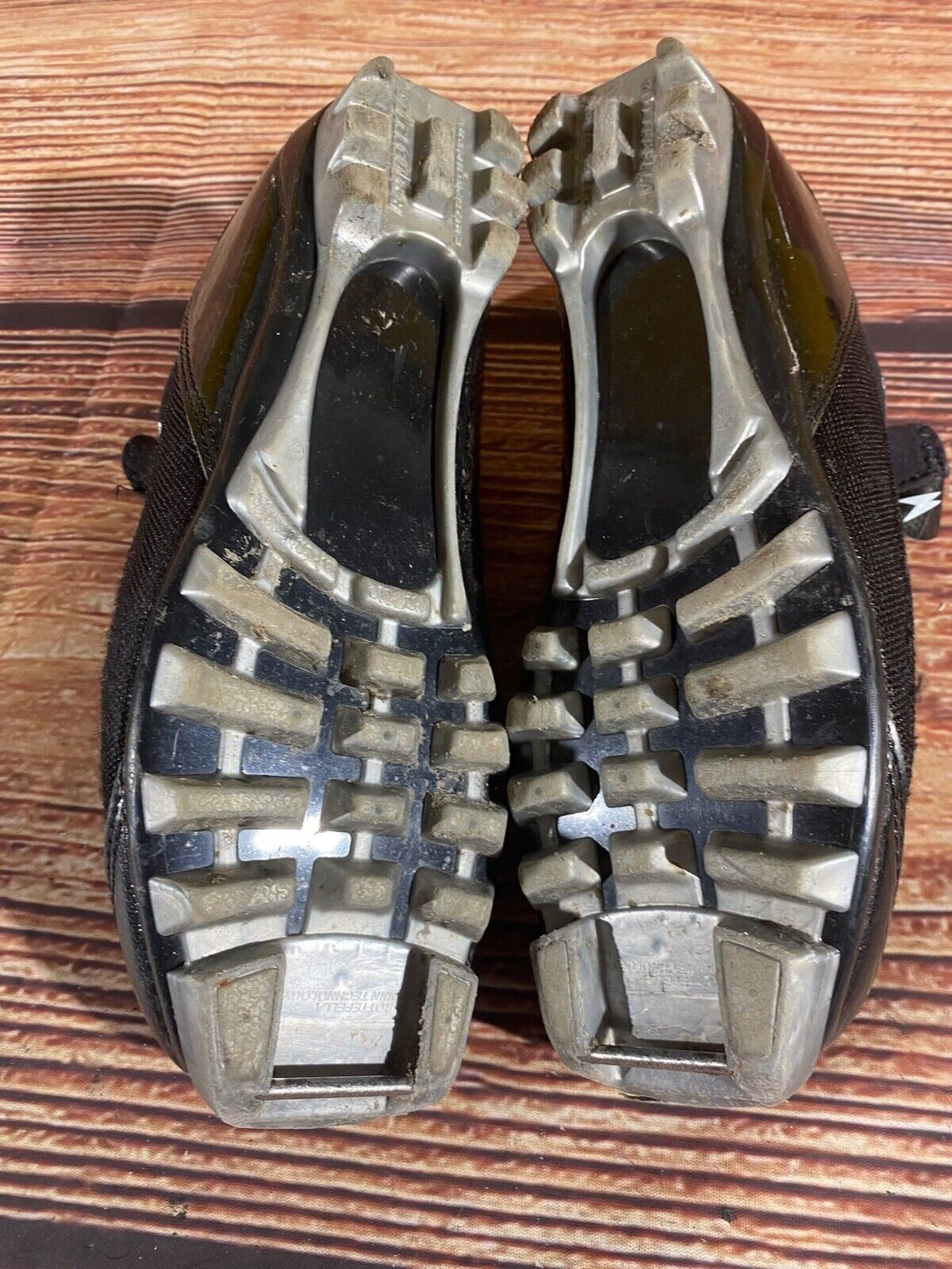 Madshus Hyper C Nordic Cross Country Ski Boots Size EU40 US7 NNN Rottefella 2595