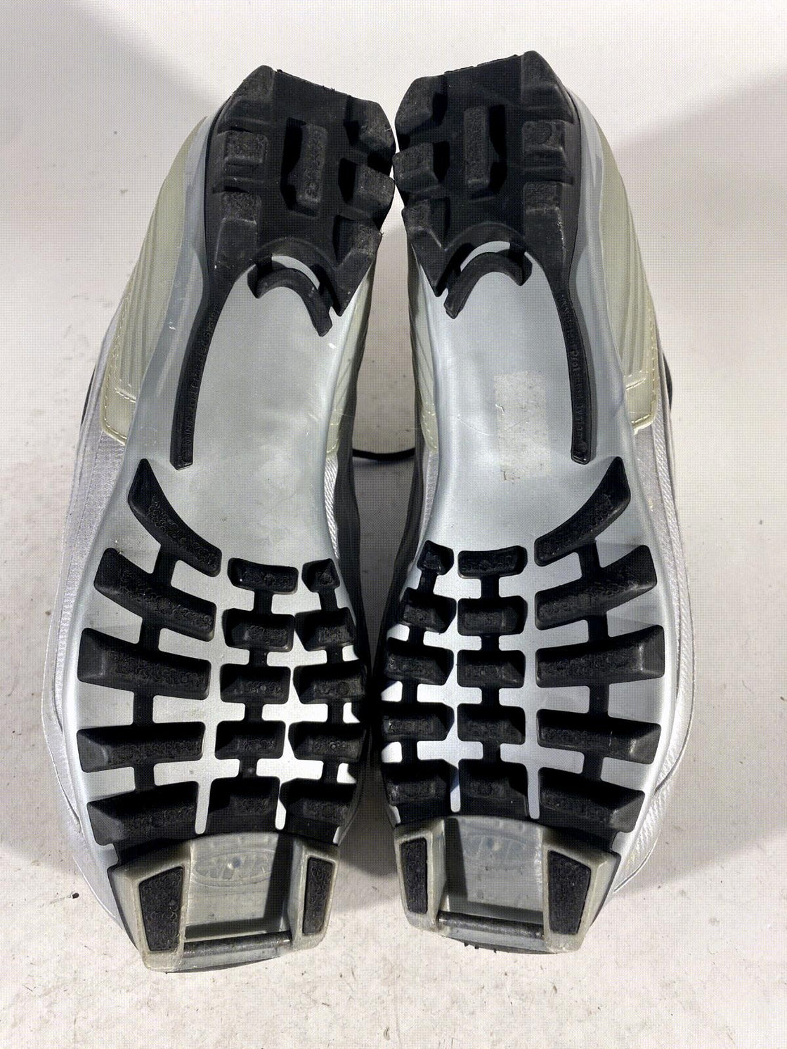 Alpina ST25 Cross Country Ski Boots Classic Size EU41 US8 NNN Rottefella 2973