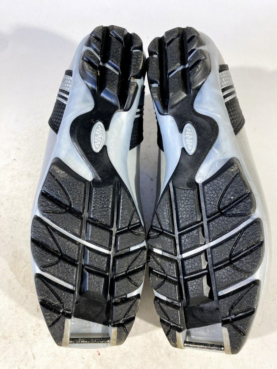Alpina ST10 Nordic Cross Country Ski Boots Size EU42 US9 for NNN 854