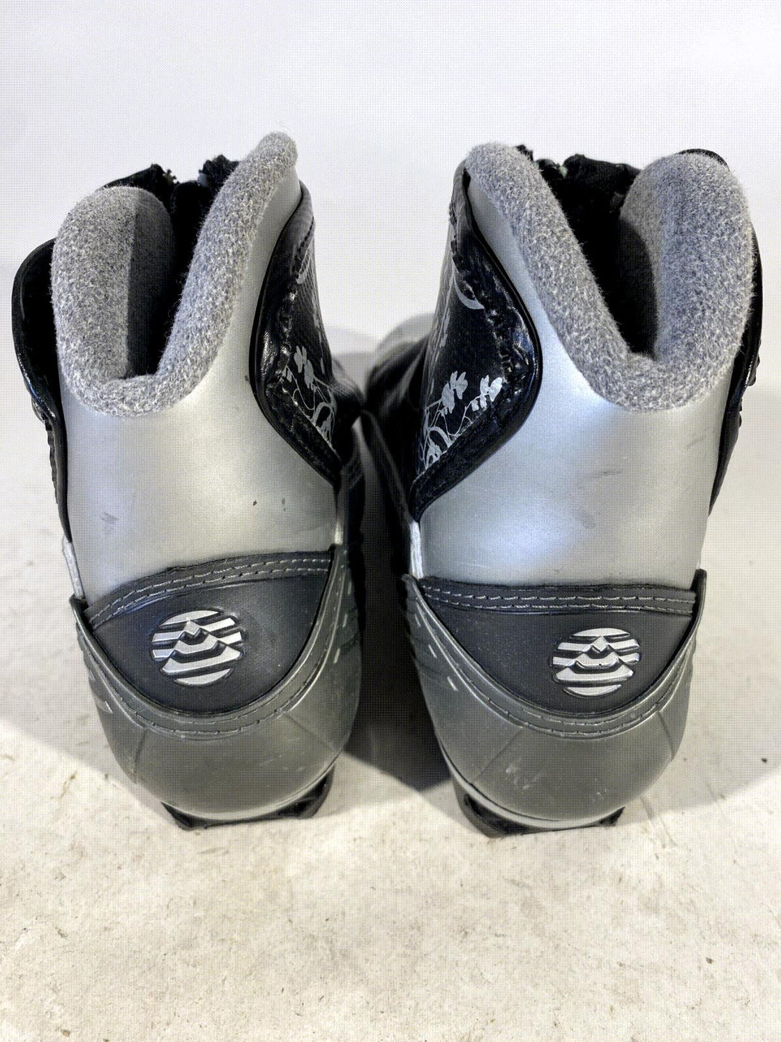 Alpina EVE20T Cross Country Ski Boots Classic Size EU40 US7.5 NNN Rottefella 694