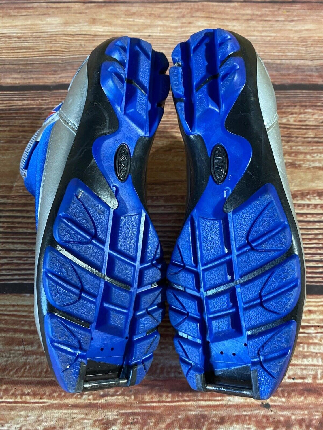 Madshus Nordic Cross Country Ski Boots Size EU38 US6 for NNN 2528