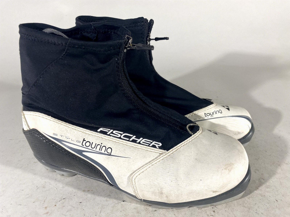 Fischer Style Touring Nordic Cross Country Ski Boots Size EU39 US7 NNN 1444
