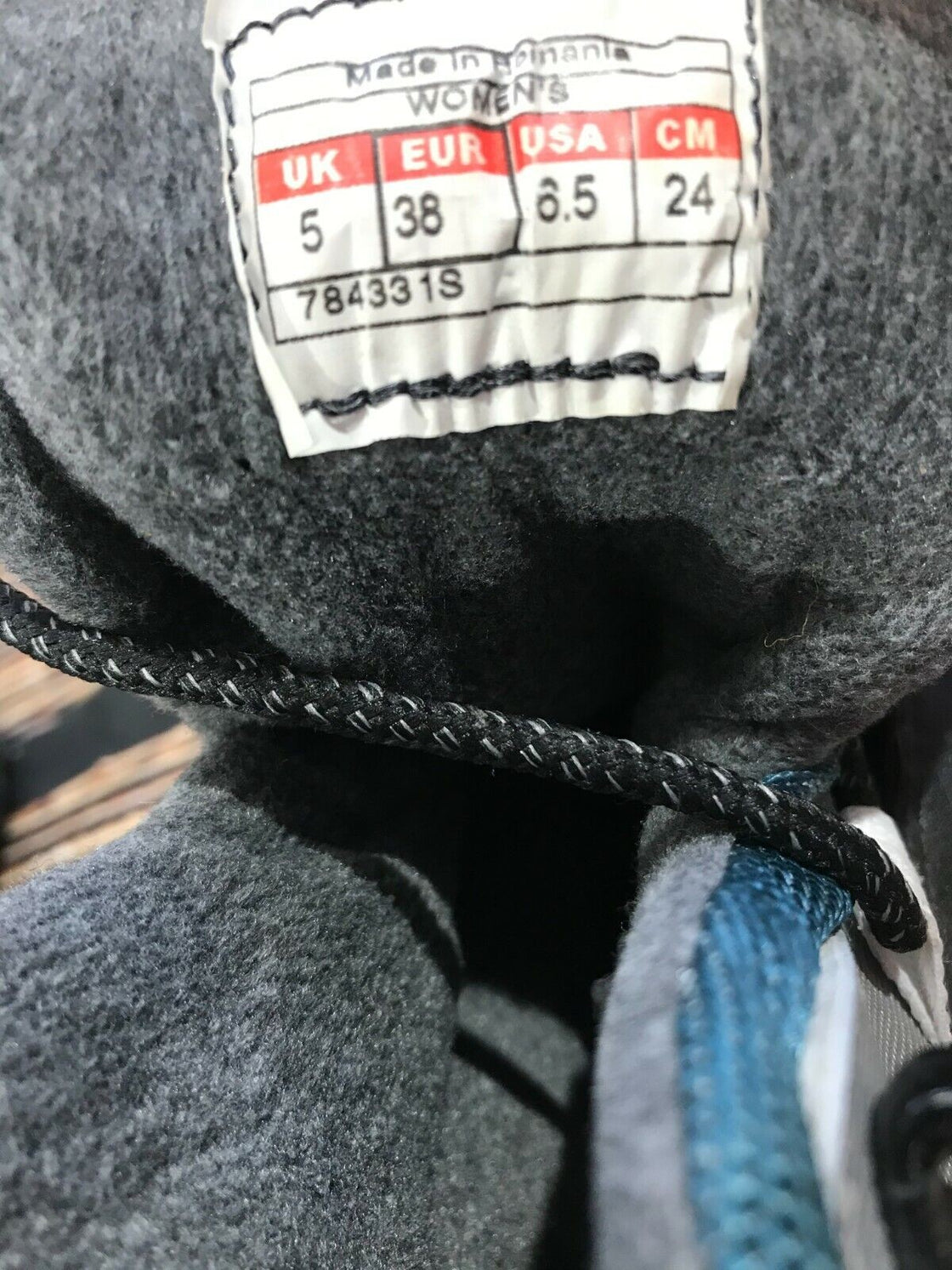 SALOMON Nordic Cross Country Ski Boots Size EU38 US6.5 SNS Profil 2327