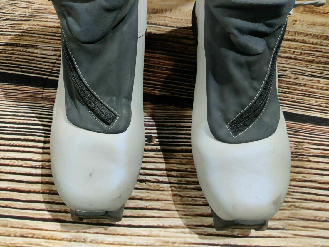 SALOMON Nordic Cross Country Ski Boots Size EU38 2/3 US7 SNS Profil 2369