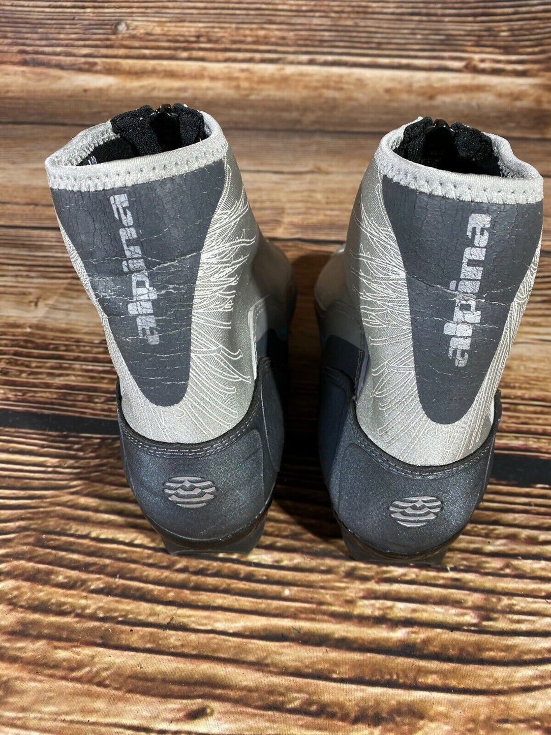 Alpina T10 EVE Cross Country Ski Boots Classic Size EU39 US7 NNN Rottefella 3079