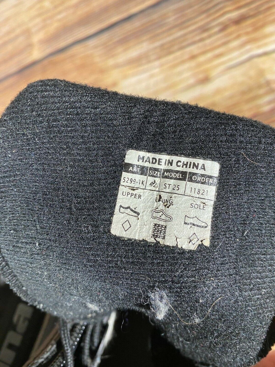 Alpina ST25 Cross Country Ski Boots Classic Size EU42 US9 NNN Rottefella 3178