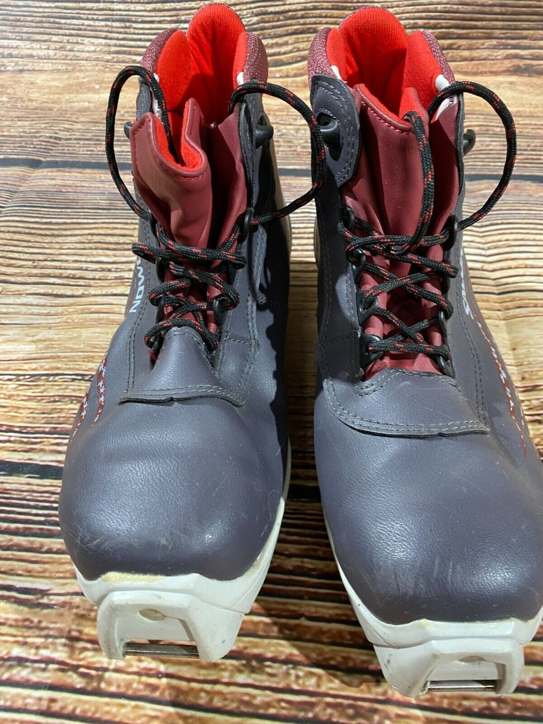 SALOMON 3.1 Cross Country Ski Boots Size EU41 US8 SNS Profil 2087