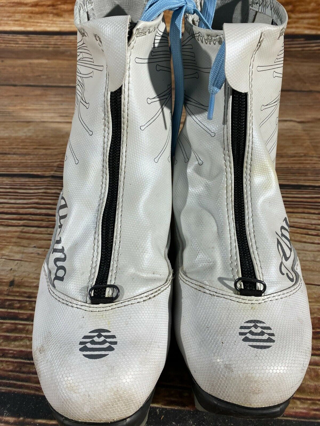 Alpina T28Eve Nordic Cross Country Ski Boots Size EU38 US6 NNN 786