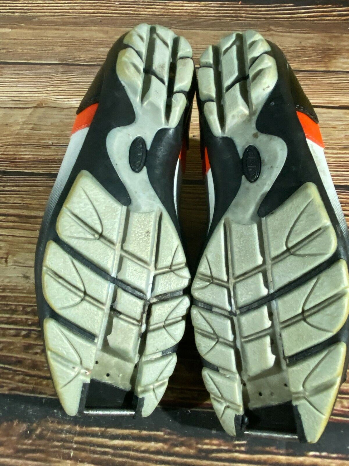 Madshus Nx6 Nordic Cross Country Ski Boots Size EU43 US9 NNN Rottefella 2541