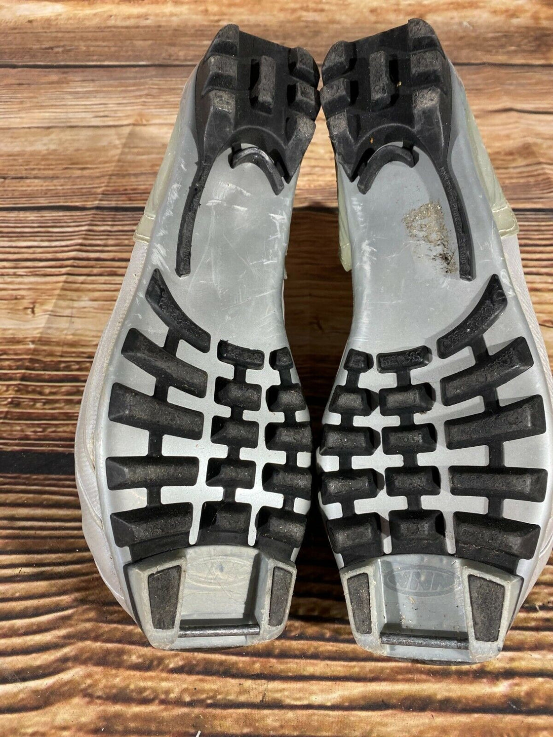 Alpina ST25 Cross Country Ski Boots Classic Size EU40 US8 NNN Rottefella 1055