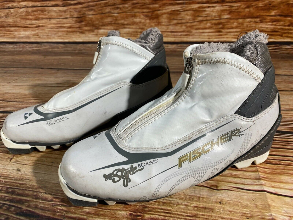 Fischer RC Classic Nordic Cross Country Ski Boots Size EU38 US6 NNN 1554