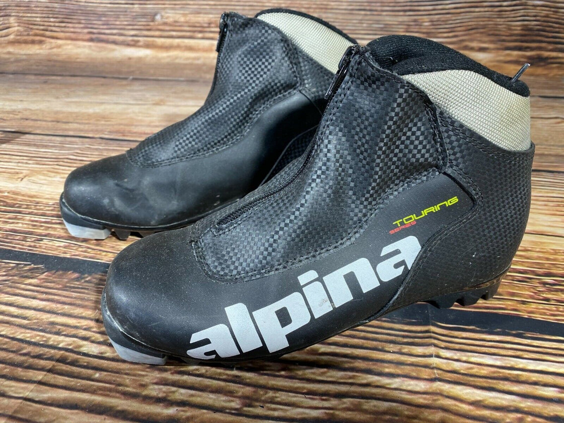 Alpina Touring Cross Country Ski Boots Classic Size EU38 US6 NNN Rottefella 2916