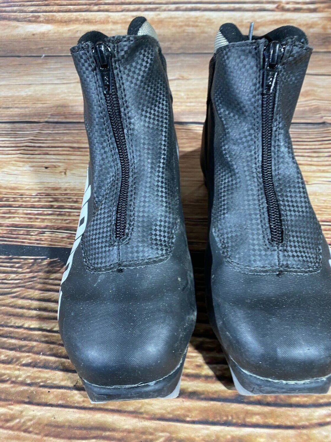 Alpina Touring Cross Country Ski Boots Classic Size EU38 US6 NNN Rottefella 2916