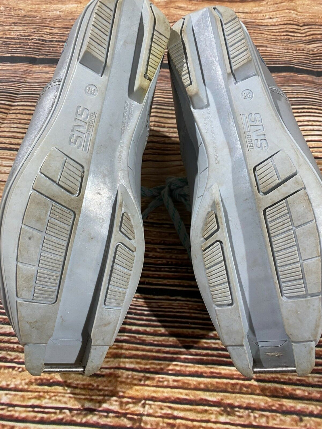 SALOMON 311 Cross Country Ski Boots Size EU38 US6 SNS Profil 2191