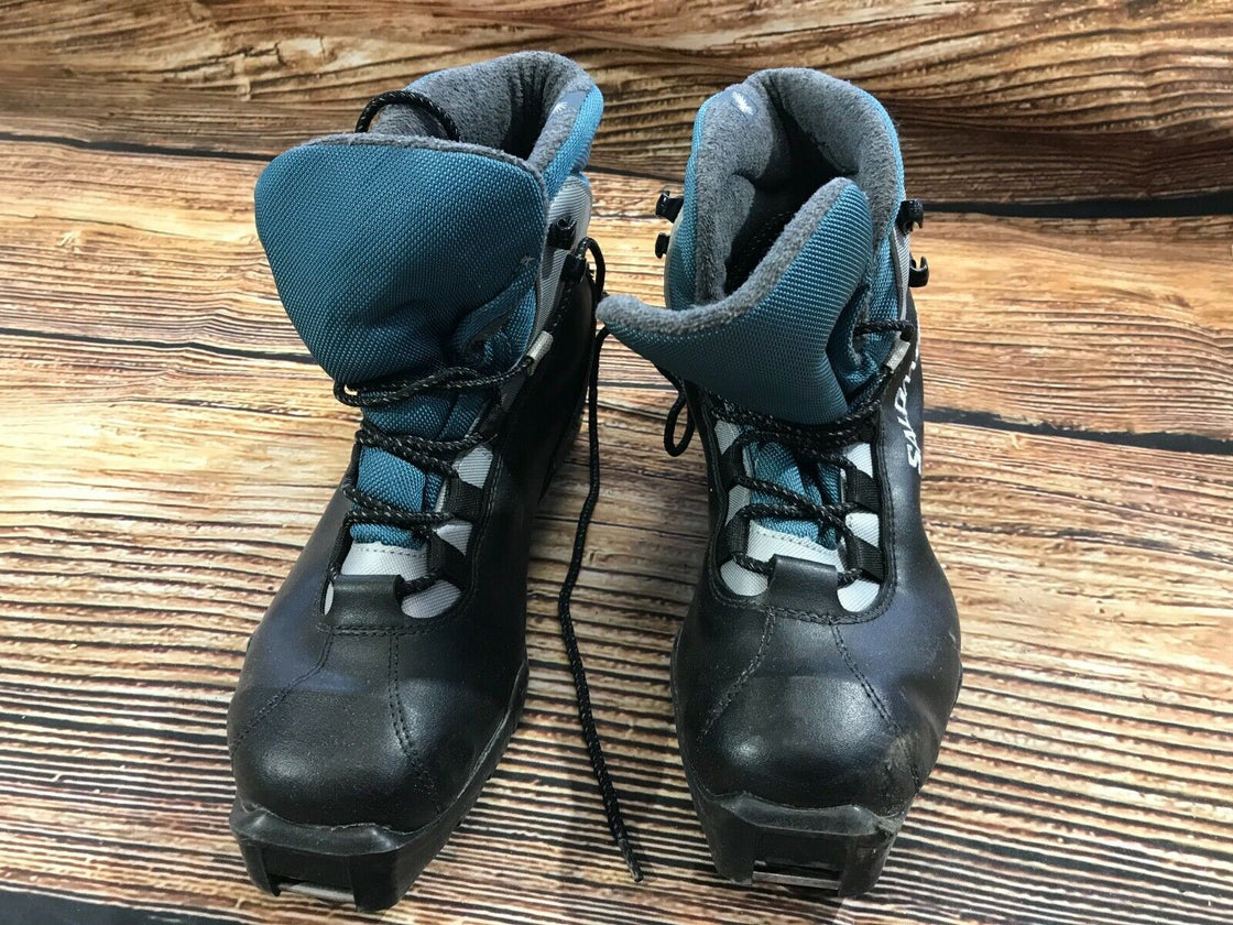 SALOMON Cross Country Ski Boots Size EU42 US9.5 SNS Profil 2188