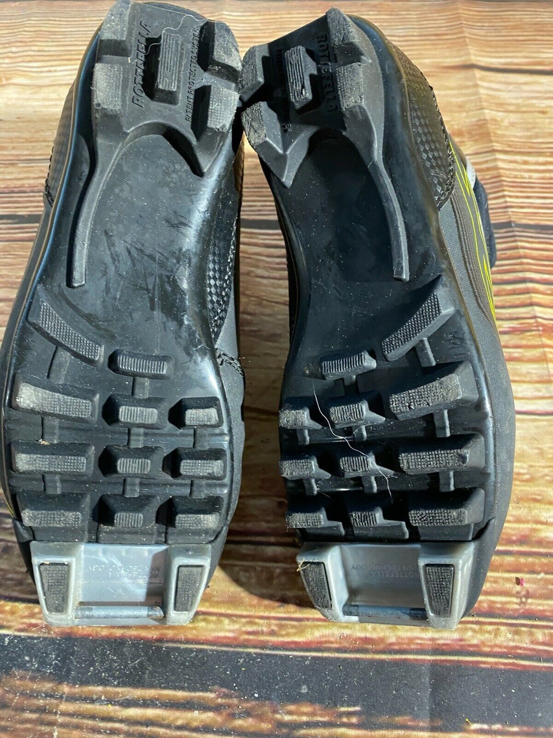 Fischer Ultimate Cross Country Classic Ski Boots Size EU35 US3.5 NNN 1505