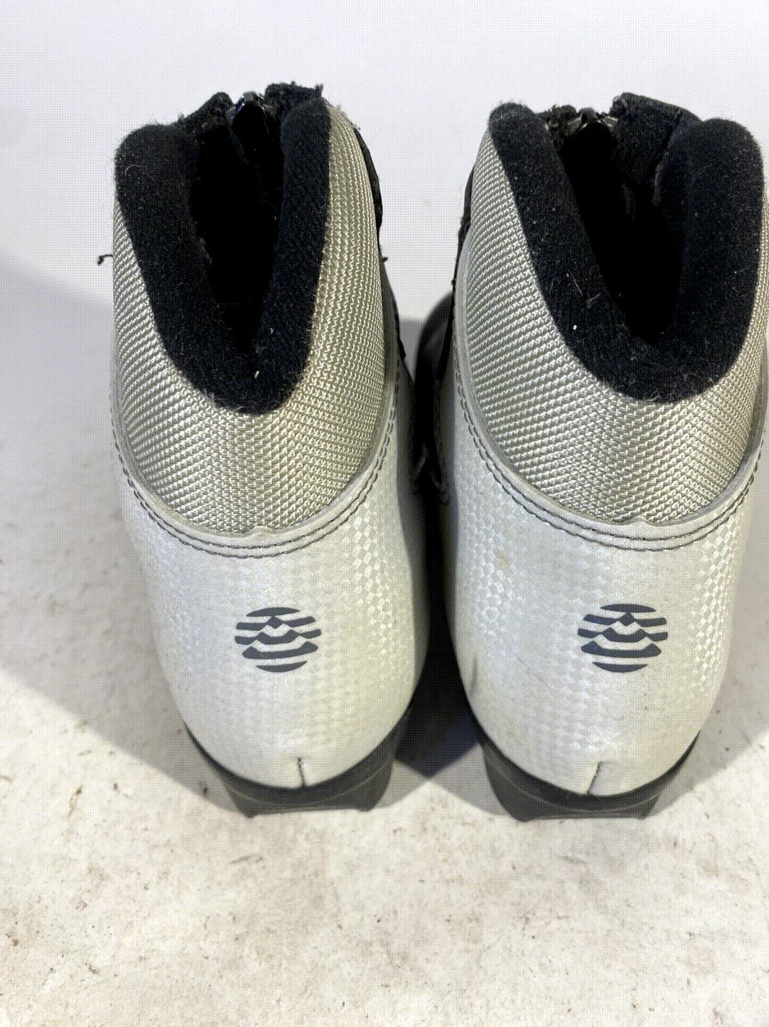 Alpina Touring Nordic Cross Country Ski Boots Size EU36 US4.5 for NNN 696