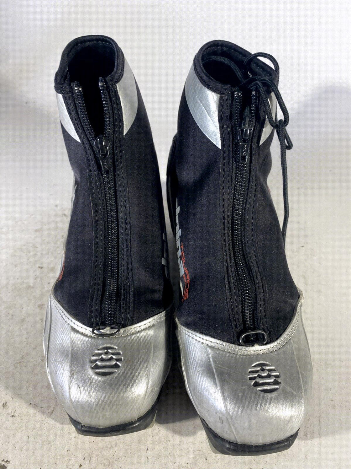 Alpina ST10 Classic Nordic Cross Country Ski Boots Size EU39 US7 for NNN 852