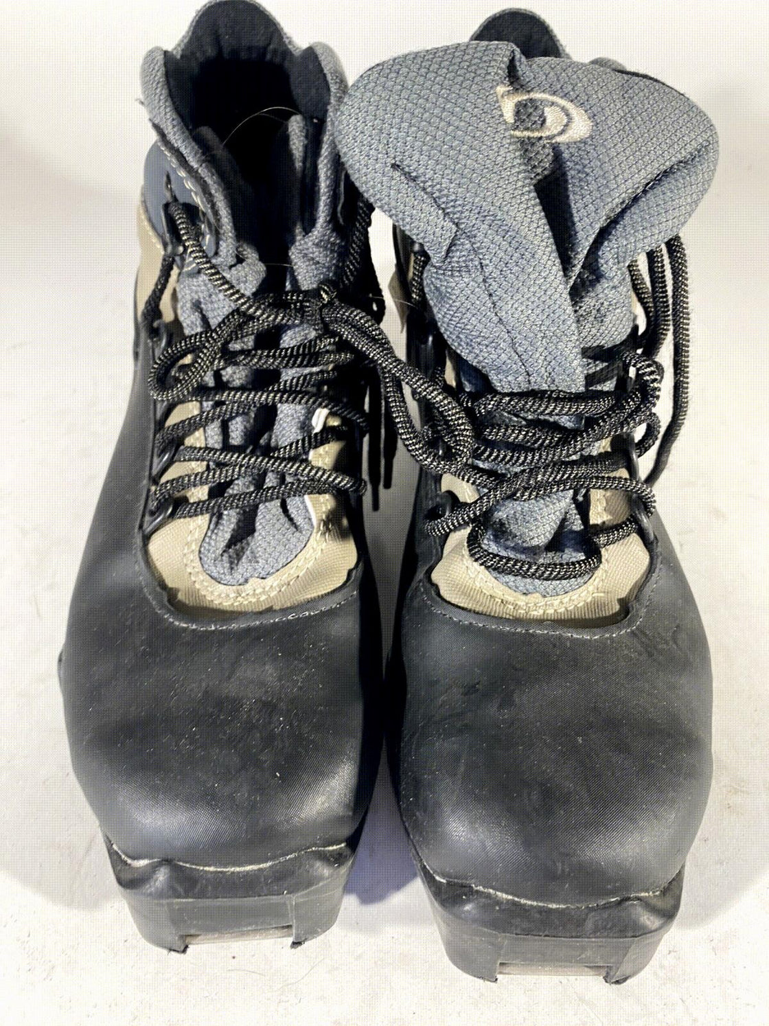 SALOMON Nordic Cross Country Ski Boots Size EU38 US6.5 SNS Profil 2093