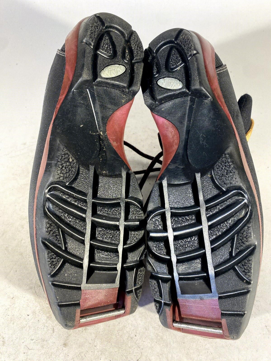 Garmont Back Country Nordic Cross Country Ski Boots EU42 US8 1/2 NNN BC 1850