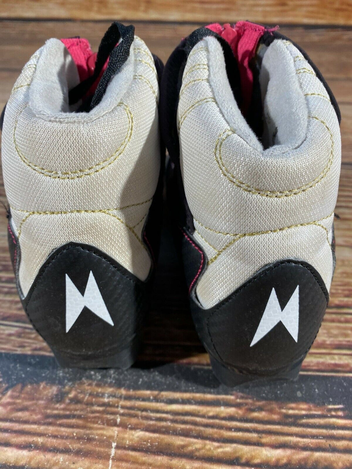 Madshus Buterfly Cross Country Ski Boots Size EU35 for NNN M-25