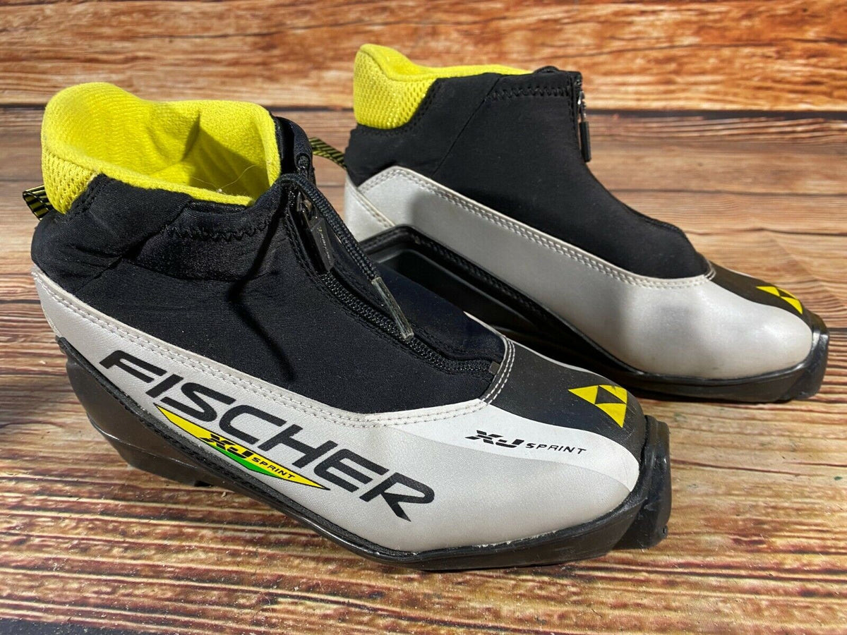Fischer XJ Sprint Cross Country Ski Boots Classic SNS Profil EU 37 US 5 1160