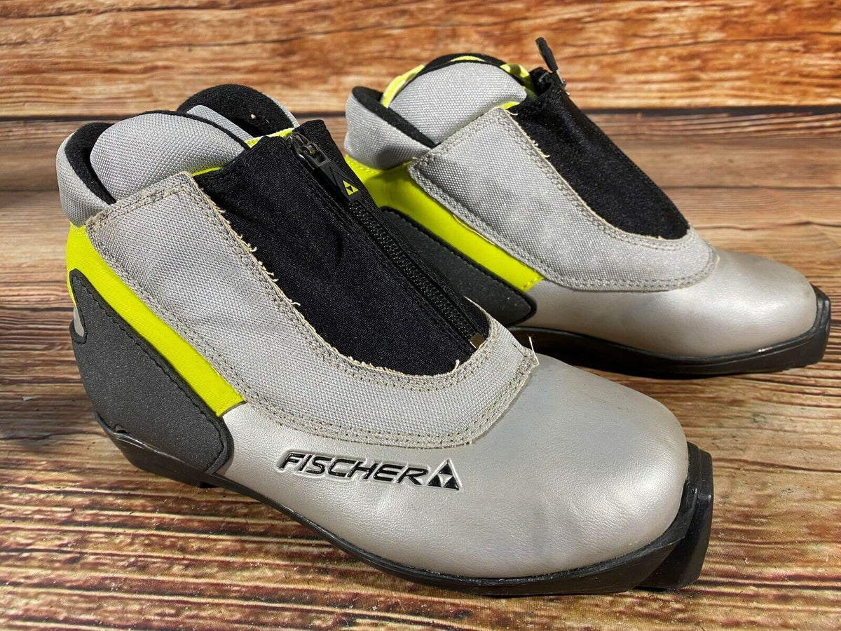 Fischer Cross Country Ski Boots Classic SNS Profil EU 37 US 5 236mm 1144