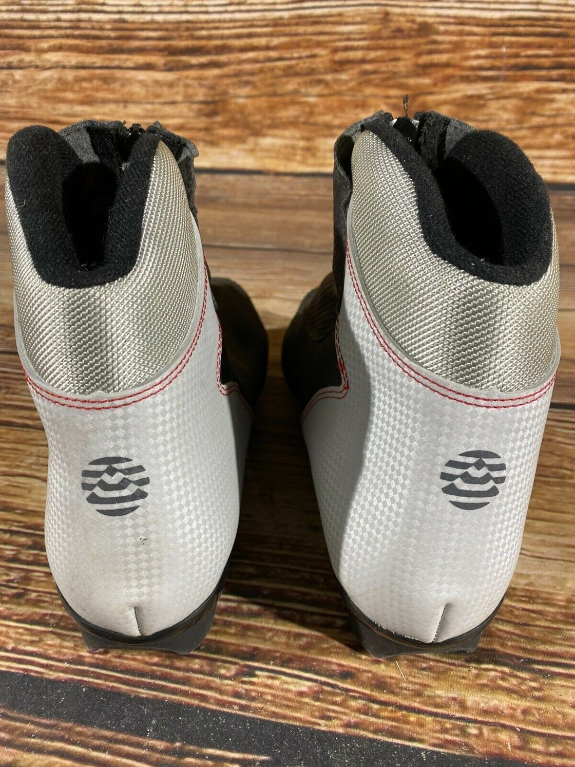 Alpina Touring Nordic Cross Country Ski Boots Size EU43 US9.5 for NNN 2964