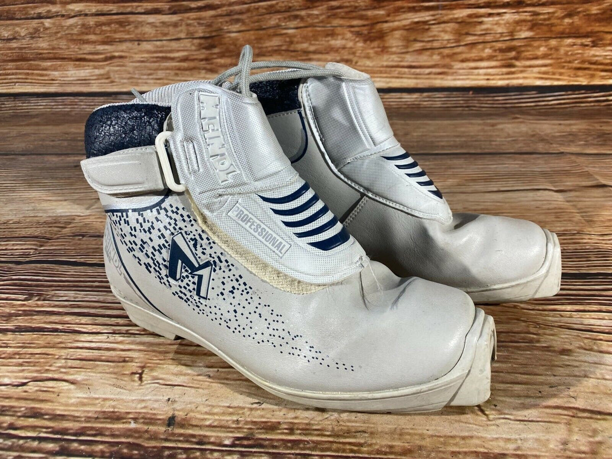 Meindl Professional Cross Country Ski Boots Classic SNS Profil EU 38 US 6 1325