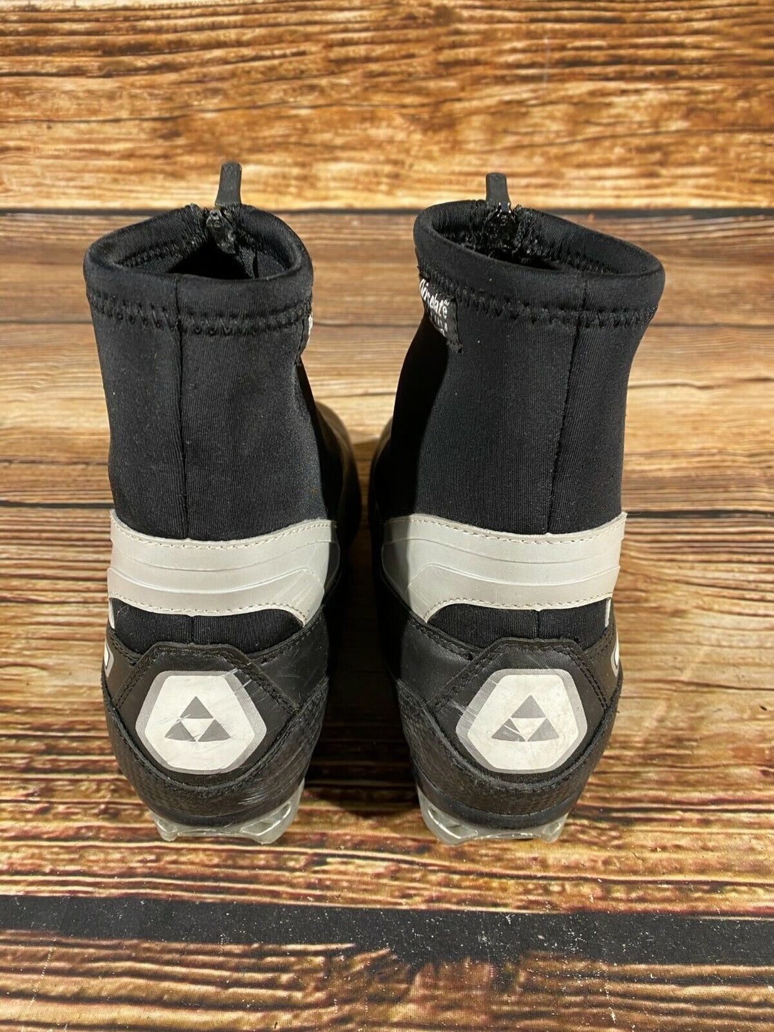 Fischer XC Touring Nordic Cross Country Ski Boots Size EU42 US9 NNN 1524