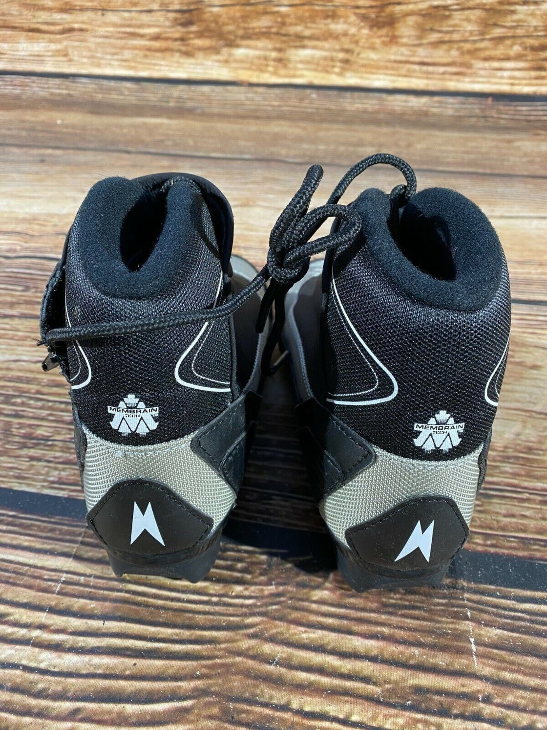 Madshus CT100 JR Nordic Cross Country Ski Boots Size EU35 US3 NNN bindings 2589