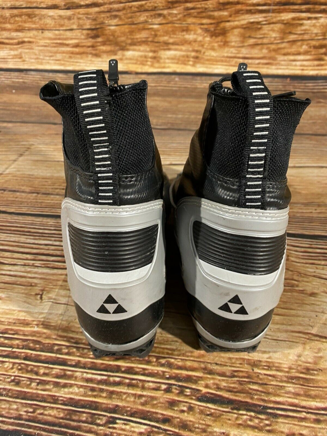 FISCHER XC Comfort Cross Country Ski Boots Size EU40 US7.5 NNN bindings 1515