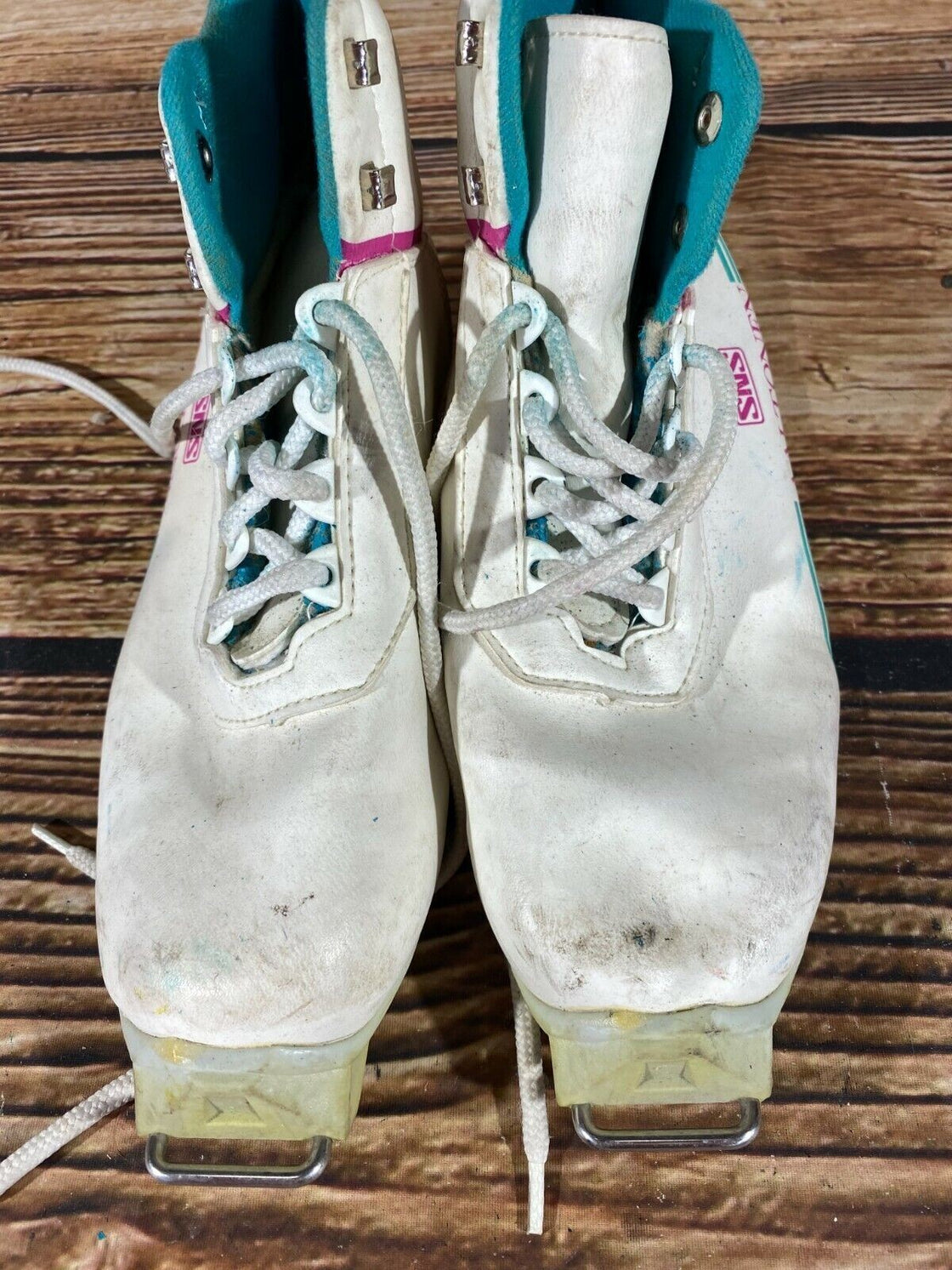 AALTONEN Nordic Cross Country Ski Boots Ladies EU38 US6 SNS Old Profile 1224 Used