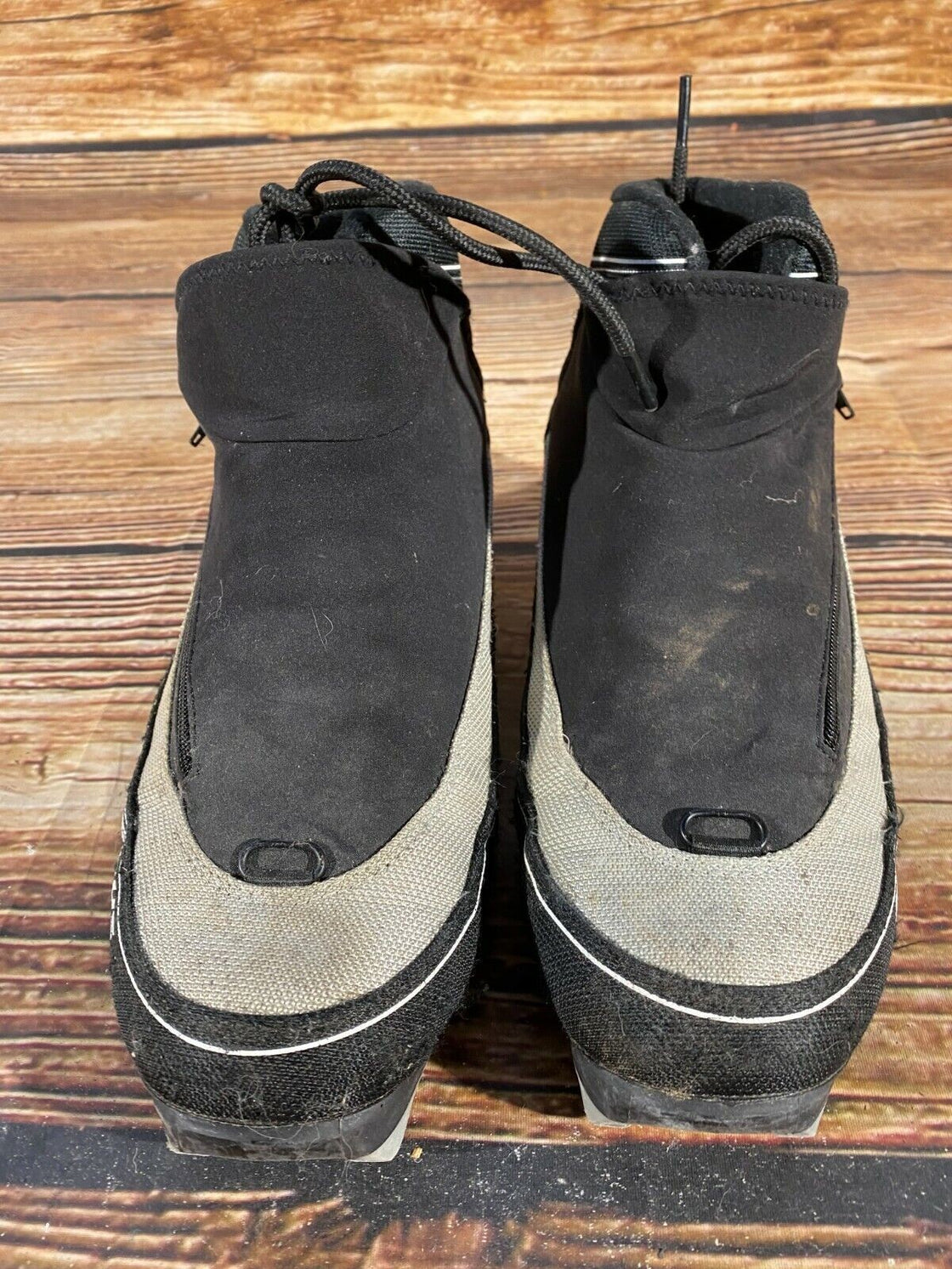 Madshus CT100 Nordic Cross Country Ski Boots Size EU39 US6 NNN bindings 2624