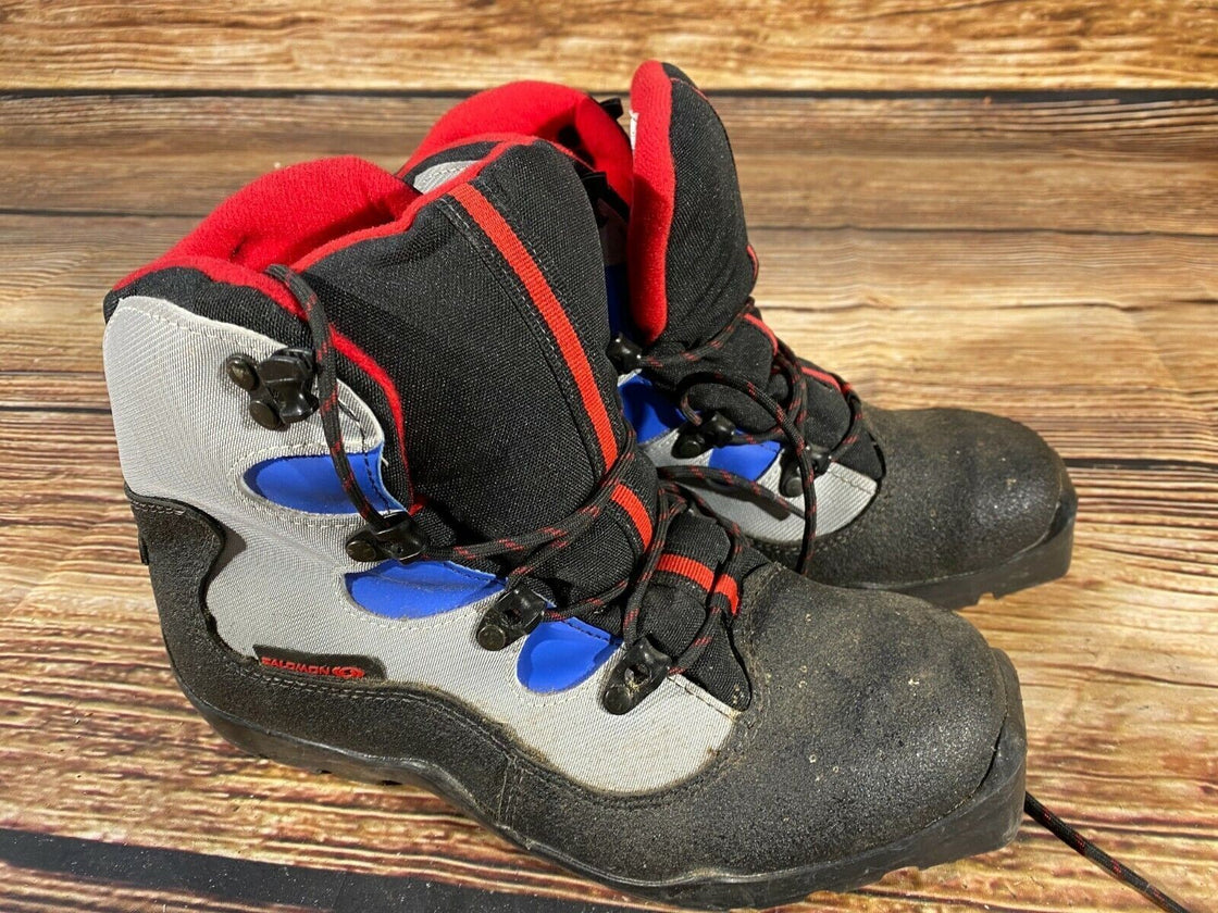 SALOMON Nordic Cross Country Ski Boots Size EU39 US6 SNS profil 2246