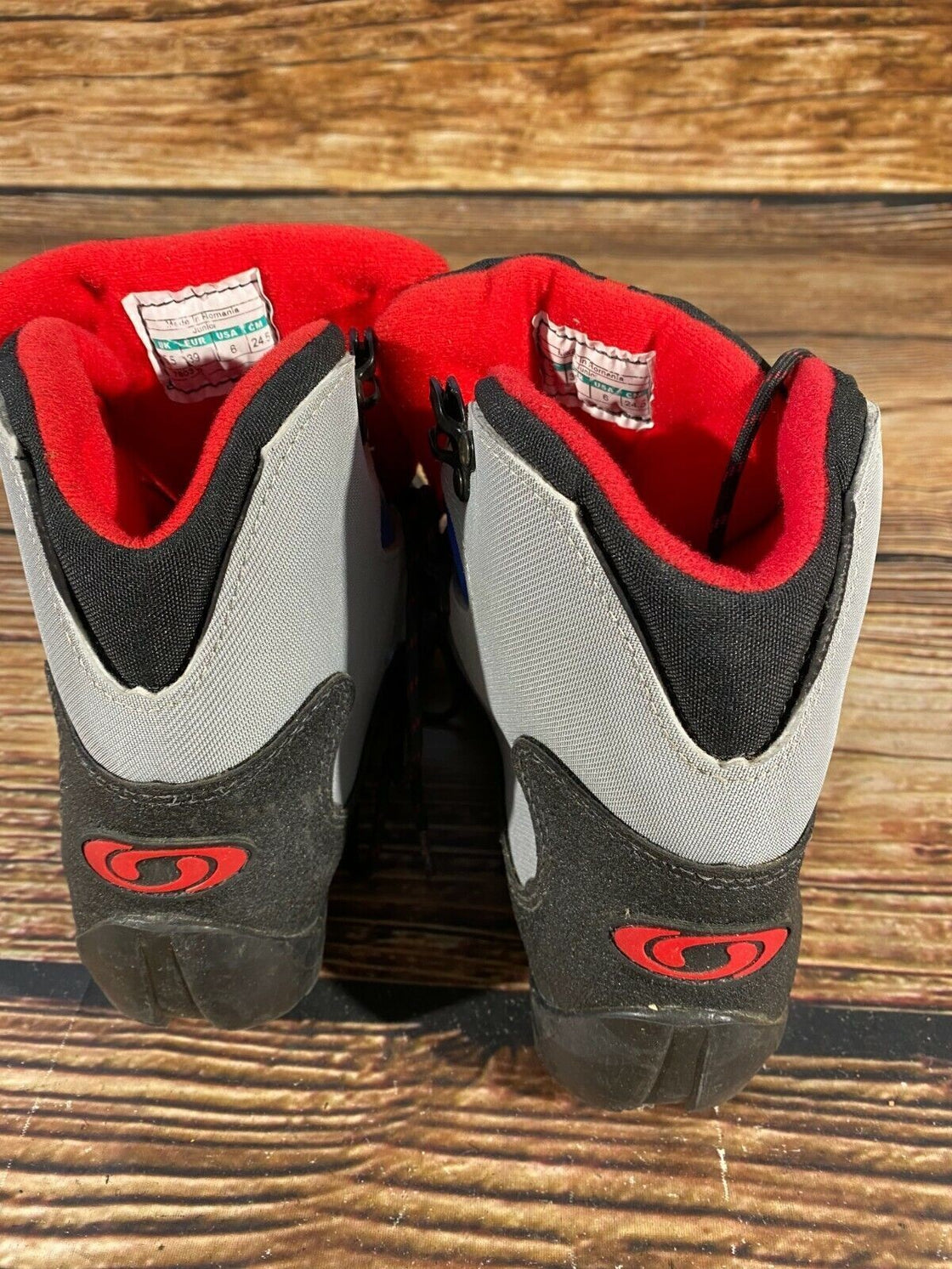 SALOMON Nordic Cross Country Ski Boots Size EU39 US6 SNS profil 2246